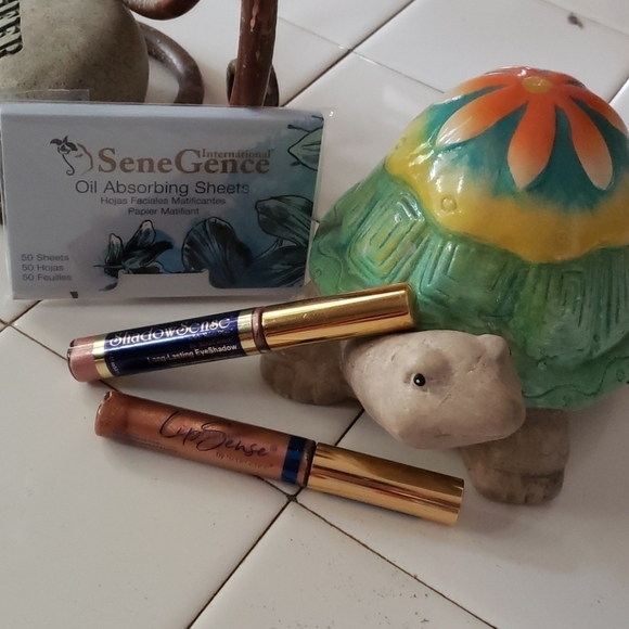 SeneGence 4pc bundle - Picture 3 of 11